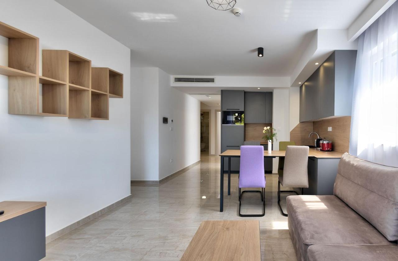 Apartments Amare Promajna Exterior photo