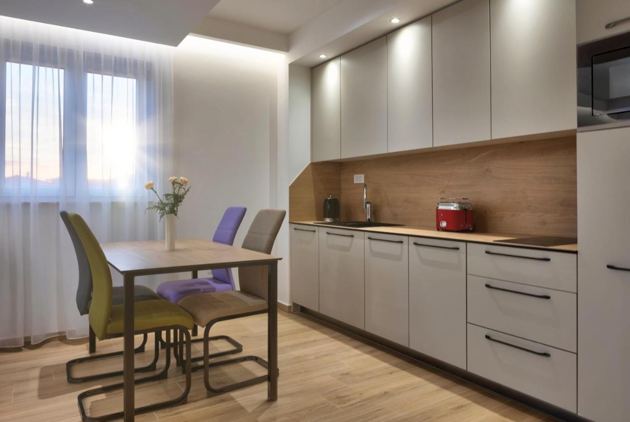 Apartments Amare Promajna Exterior photo